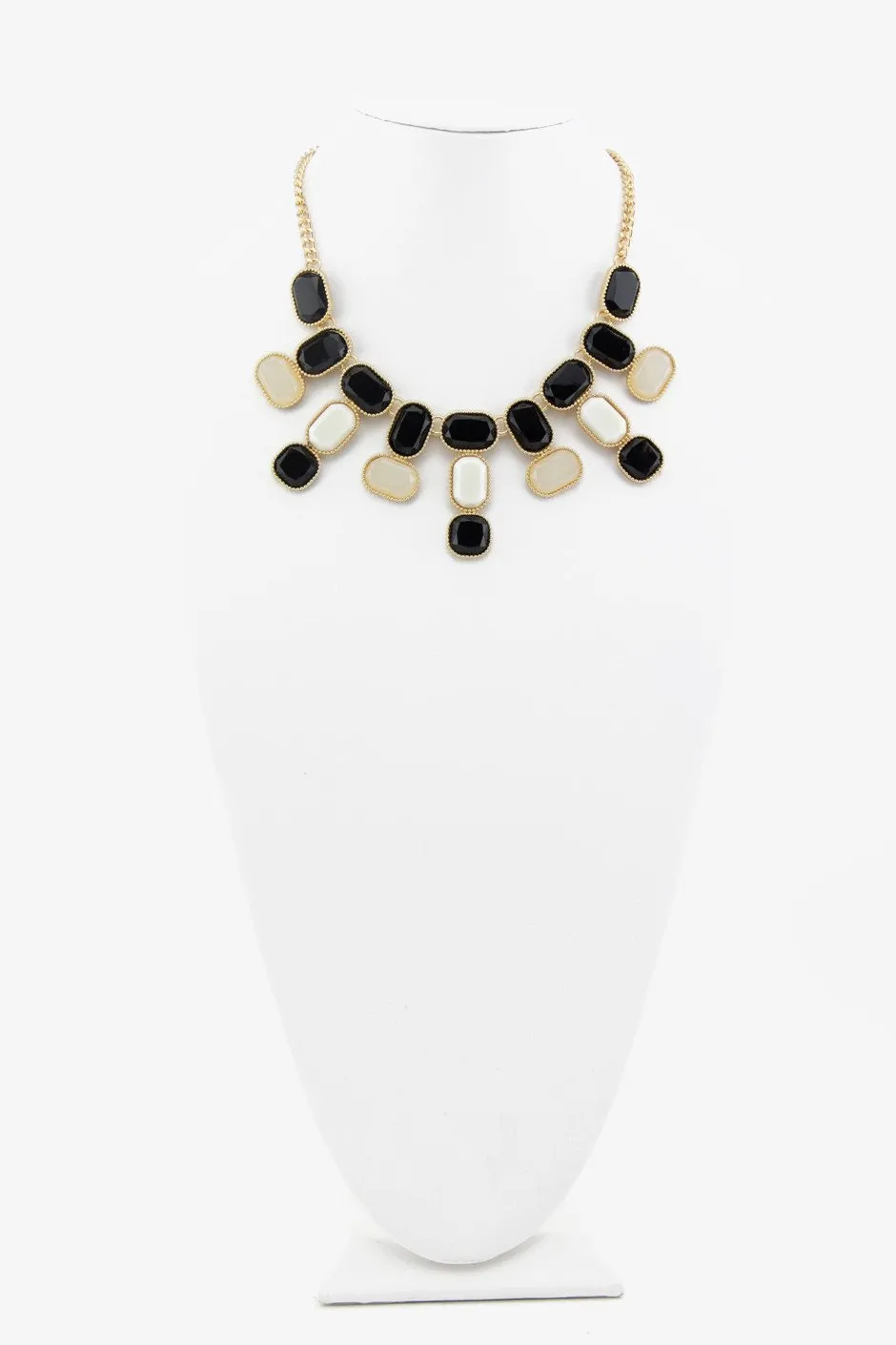 CERAM & BLACK STONES NECKLACE