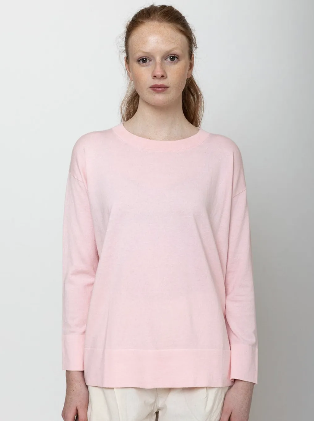 Round Neck Sweater - Pale Pink